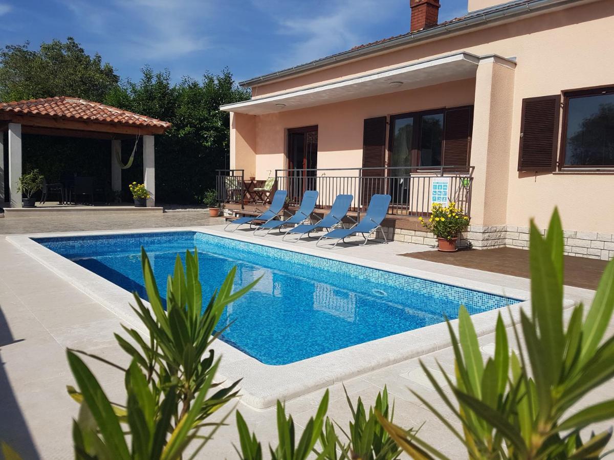 Villa House Bile Bicici Esterno foto